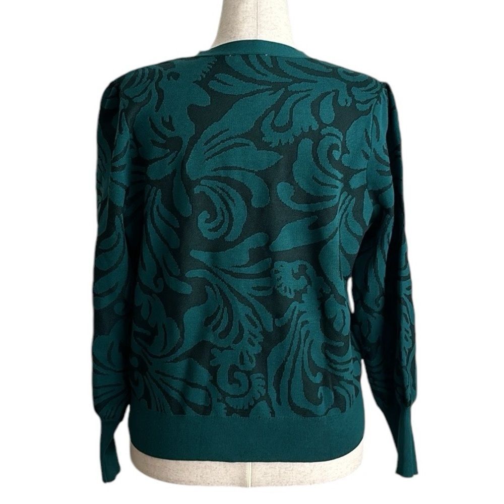 Chico’s Mesh Jacquard Button Front Cardigan Emerald Green Size 2/L - Picture 3 of 10